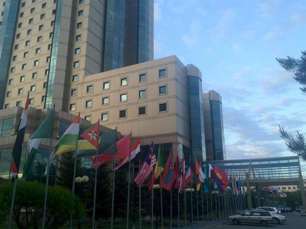 Ramada Plaza Astana Hotel Extérieur photo
