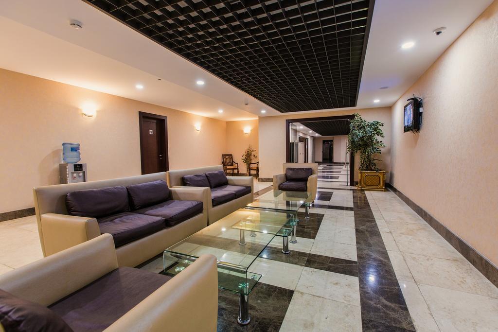Ramada Plaza Astana Hotel Extérieur photo