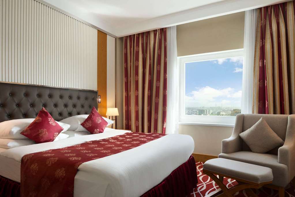 Ramada Plaza Astana Hotel Chambre photo