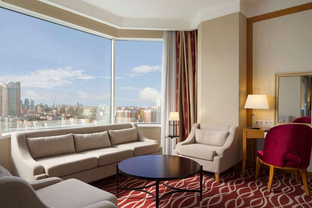 Ramada Plaza Astana Hotel Chambre photo