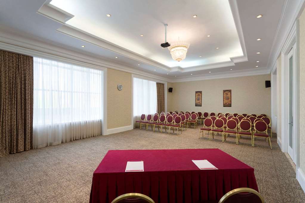 Ramada Plaza Astana Hotel Facilités photo